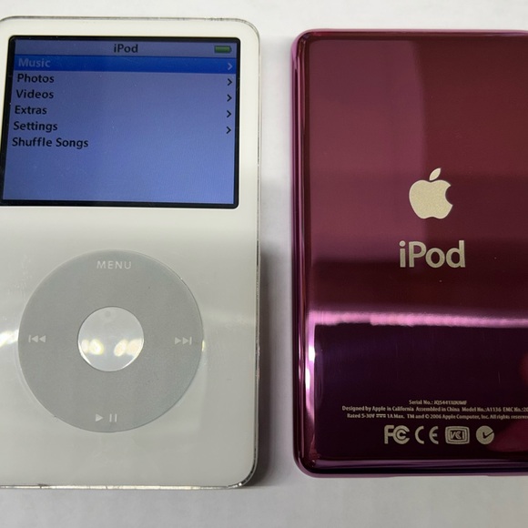 Apple iPod White and Red MP3 Player - Picture 2 of 4
